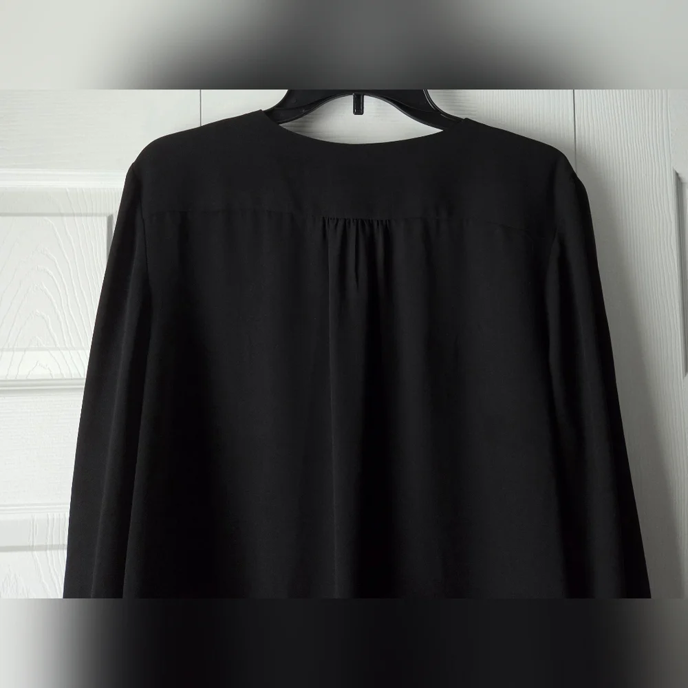 Carmen Marc Valvo Black V-Neck Zip-Front Long Sleeve Blouse Size 1X - Picture 6 of 10